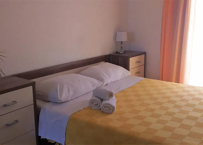 Relax In Appartement Črni Kal