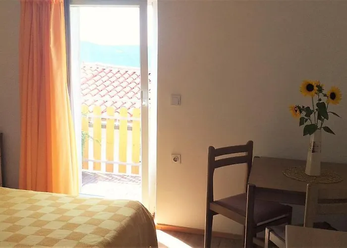 Relax In Appartement Črni Kal